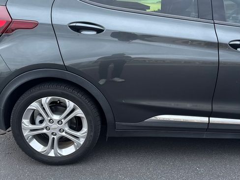 Used 2020 Chevrolet Bolt LT FWD image 14