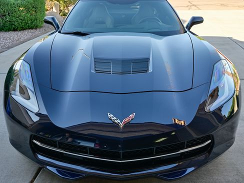 Used 2015 Chevrolet Corvette Stingray Coupe w/ 2LT Preferred Equipment Group image 8