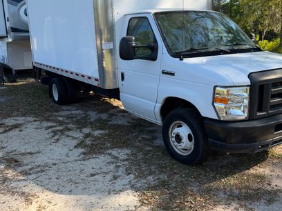 Used 2018 Ford E-450 and Econoline 450 Super Duty w/ Power Windows & Locks Group
