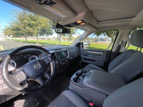 Used 2016 RAM 1500 Big Horn image 9