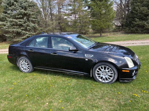 Used 2011 Cadillac STS image 4