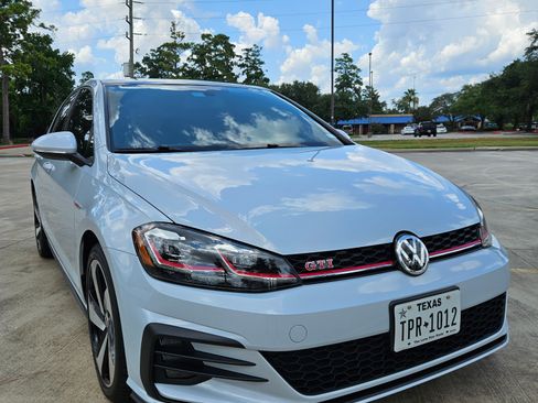 Used 2019 Volkswagen GTI SE w/ SE Experience Package image 1