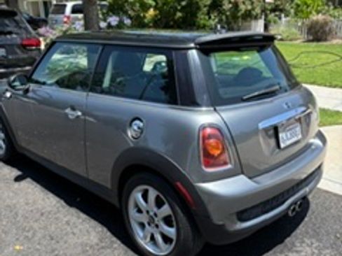 Used 2009 MINI Cooper S FWD image 4