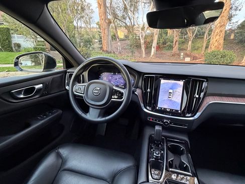 Used 2023 Volvo S60 T8 Plus w/ Climate Package image 10