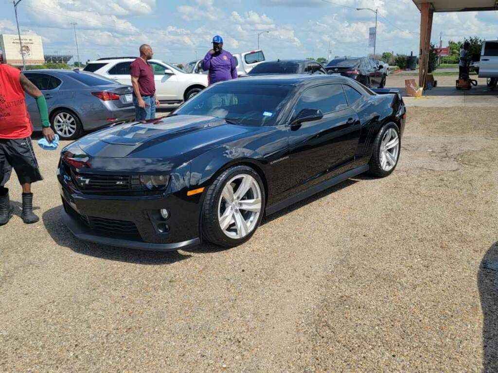 Used 2013 Chevrolet Camaro ZL1 RWD image 2