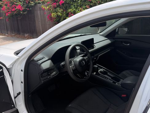 Used 2023 Honda Accord LX image 8