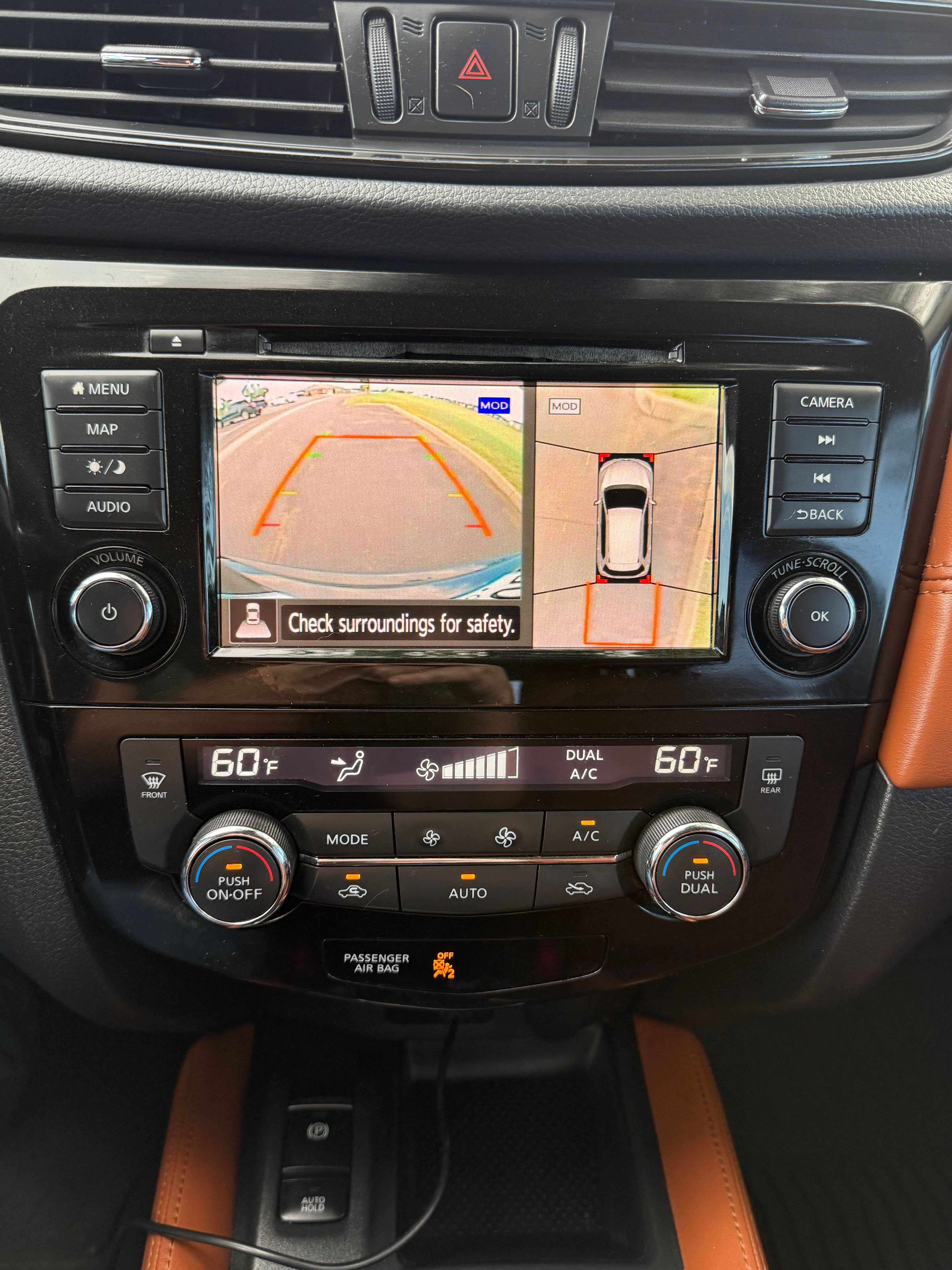 Used 2018 Nissan Rogue SL w/ Premium Package AWD/4WD image 19