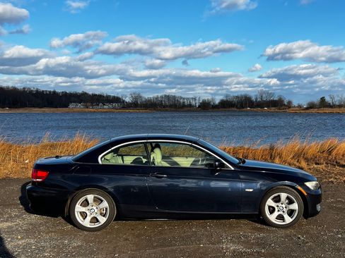 Used 2010 BMW 328i 328i Convertible 2D image 9
