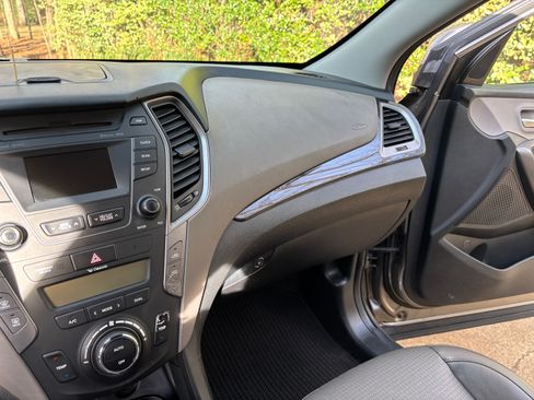 Used 2013 Hyundai Santa Fe Sport 2.0T image 23