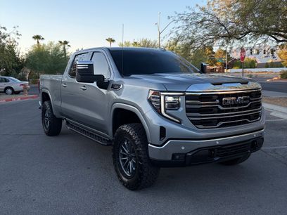 Used 2024 GMC Sierra 1500 SLT w/ SLT Premium Plus Package