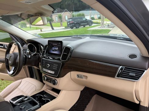 Used 2018 Mercedes-Benz GLE 350 image 9