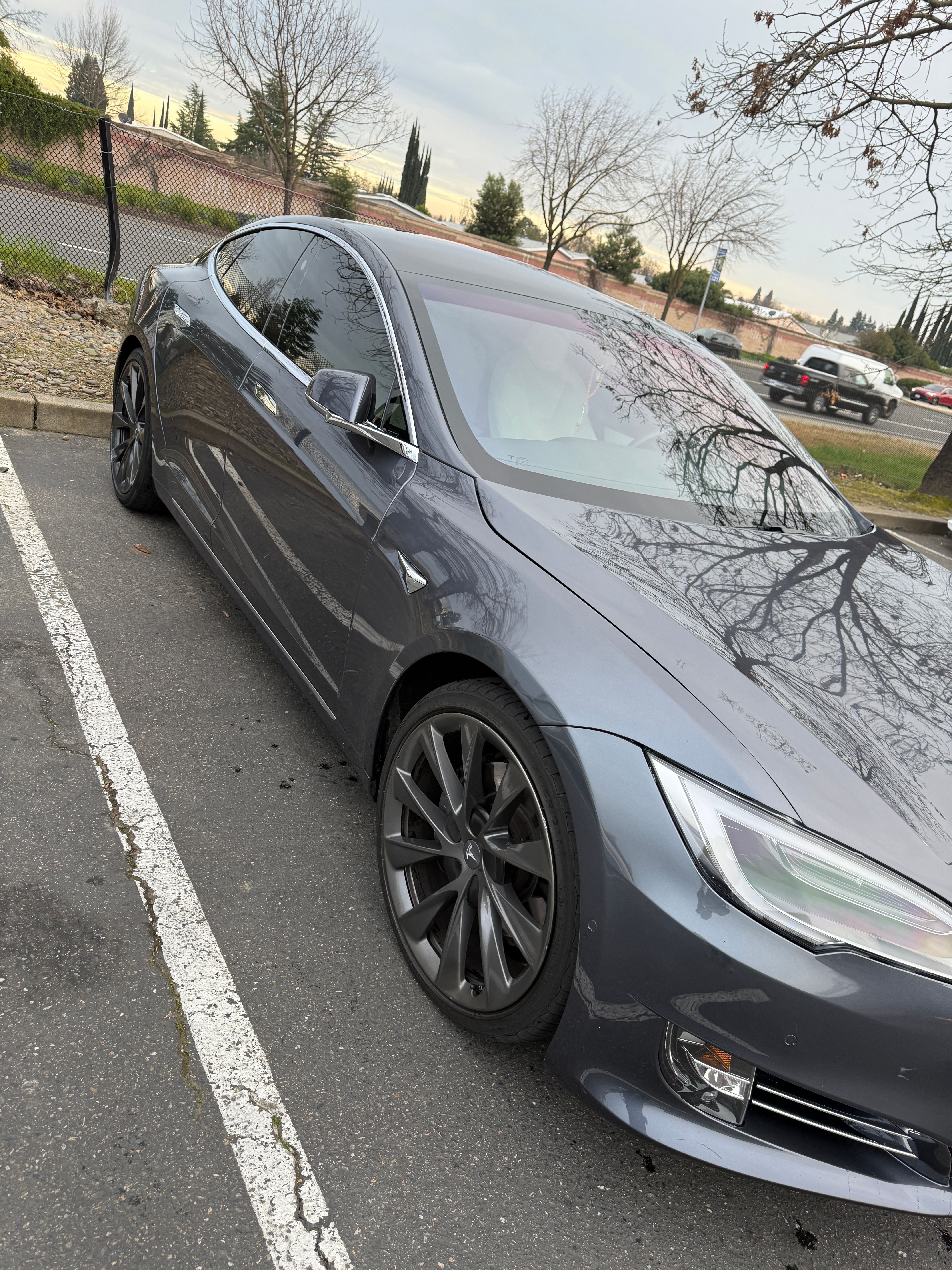 Used 2020 Tesla Model S Long Range Plus AWD/4WD image 5