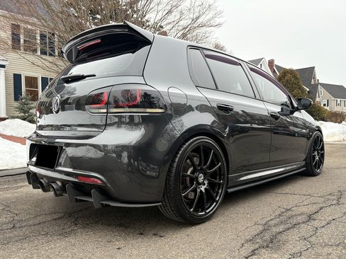 Used 2012 Volkswagen Golf 4-Door image 4