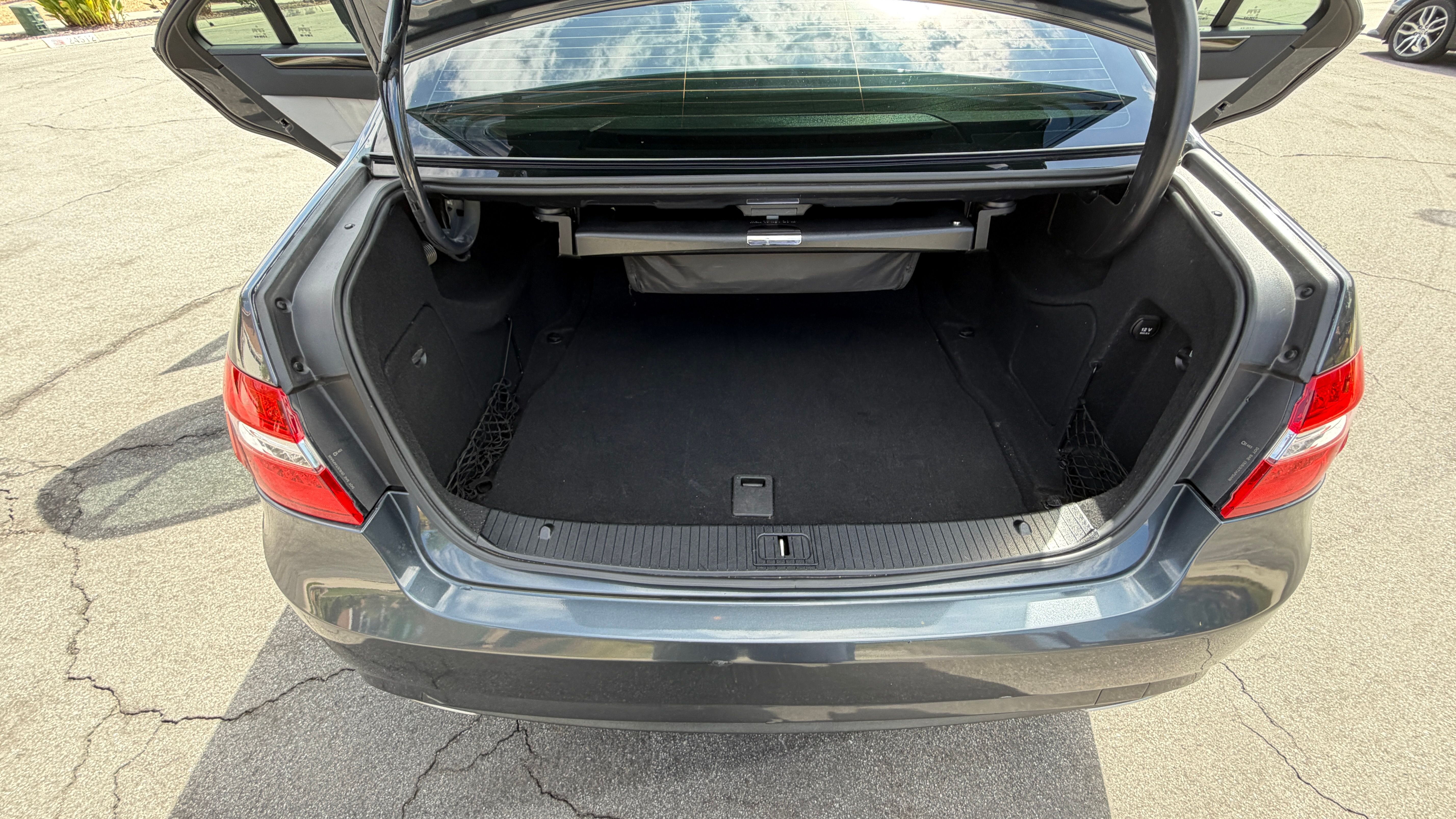 Used 2012 Mercedes-Benz E 350 Sedan image 12