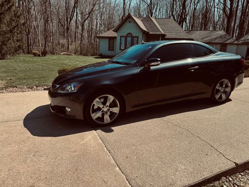 Used 2011 Lexus IS 350C w/ Luxury Pkg image 12