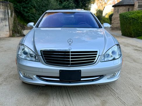 Used 2007 Mercedes-Benz S 550 image 9
