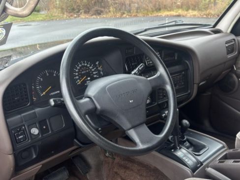 Used 1994 Toyota Land Cruiser Sport Utility 4D image 13