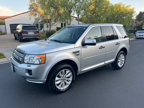 Used 2012 Land Rover LR2 HSE w/ Climate Comfort Pkg AWD/4WD image 1