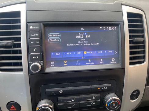 Used 2019 Nissan Frontier SV AWD/4WD image 18