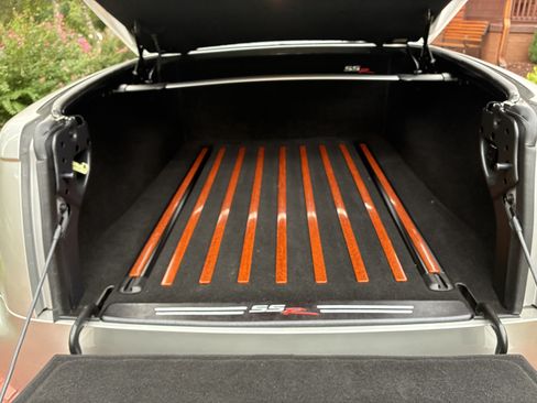 Used 2005 Chevrolet SSR w/ Preferred Equipment Group RWD image 9