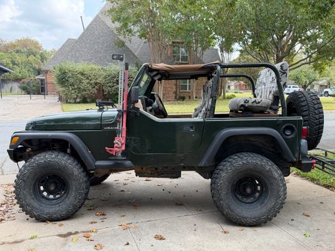 Used 1997 Jeep Wrangler SE image 4