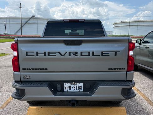 Used 2023 Chevrolet Silverado 1500 Custom AWD/4WD image 2