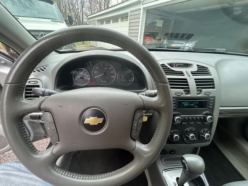 Used 2008 Chevrolet Malibu LT image 4