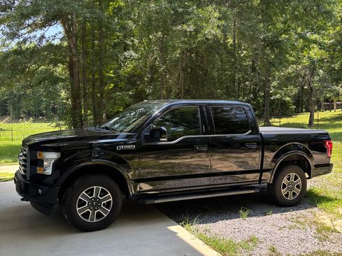 Used 2017 Ford F150 Lariat AWD/4WD image 1