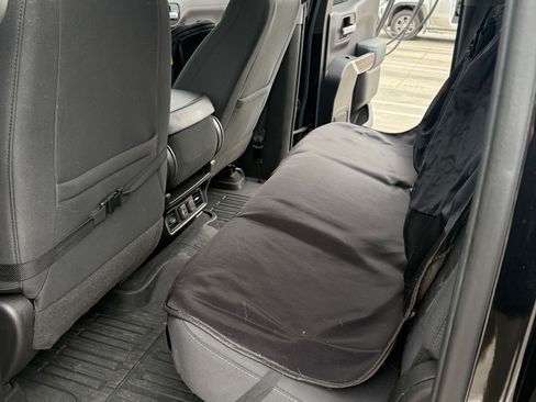 Used 2021 GMC Sierra 1500 SLE image 6