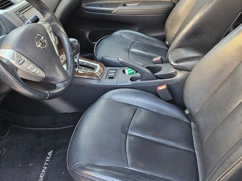 Used 2014 Nissan Sentra SL w/ Premium Package image 8