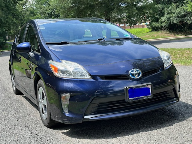 Used 2015 Toyota Prius Three FWD image 1