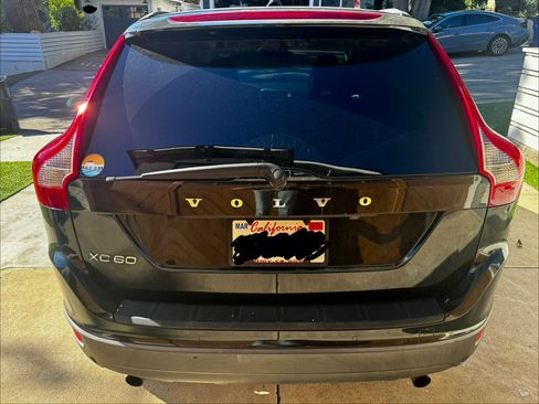 Used 2011 Volvo XC60 3.2 image 1