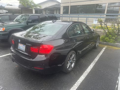 Used 2013 BMW 328i xDrive Sedan AWD/4WD image 8