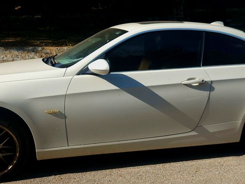 Used 2007 BMW 328xi Coupe image 2