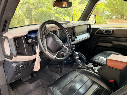 Used 2022 Ford Bronco Wildtrak image 10