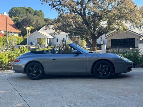 Used 2001 Porsche 911 Carrera 4 image 13