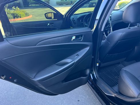 Used 2013 Hyundai Sonata SE image 14
