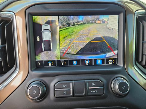 Used 2020 Chevrolet Silverado 3500 High Country image 11