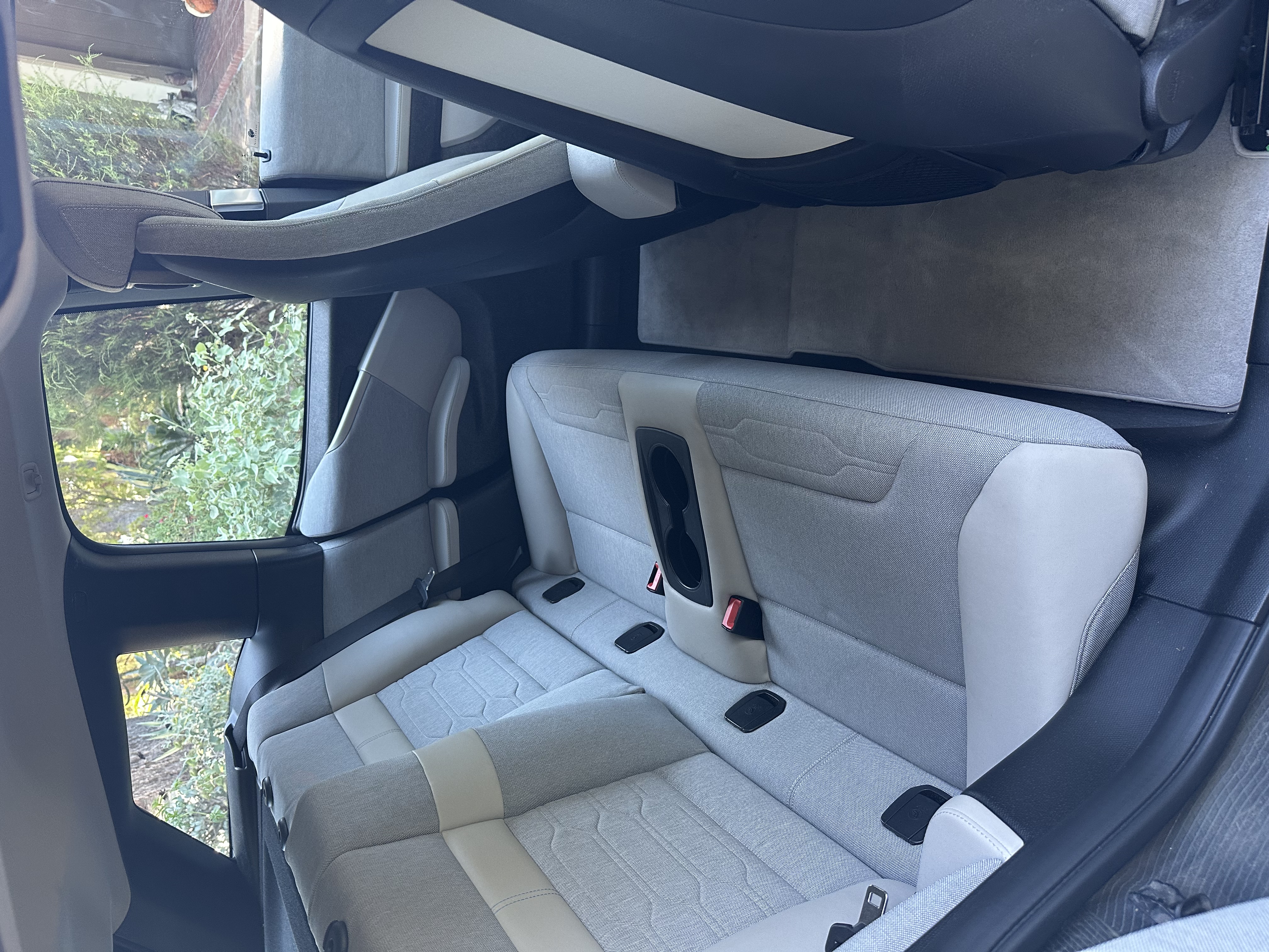 Used 2014 BMW i3 w/ Range Extender RWD image 2