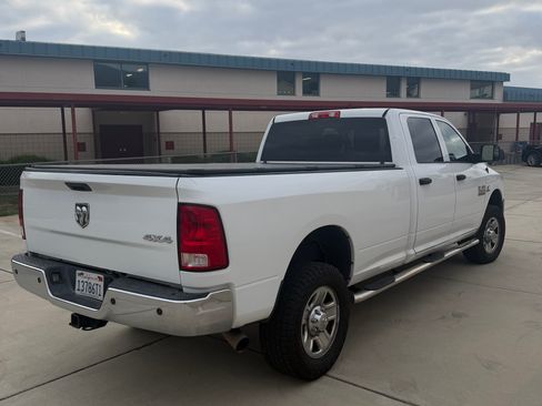 Used 2014 RAM 2500 Tradesman w/ Chrome Appearance Group AWD/4WD image 4