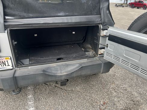 Used 2012 Jeep Wrangler Sport AWD/4WD image 27