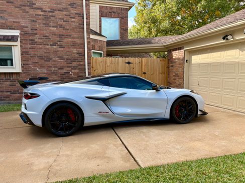 Used 2024 Chevrolet Corvette Z06 w/ Battery Protection Package image 19
