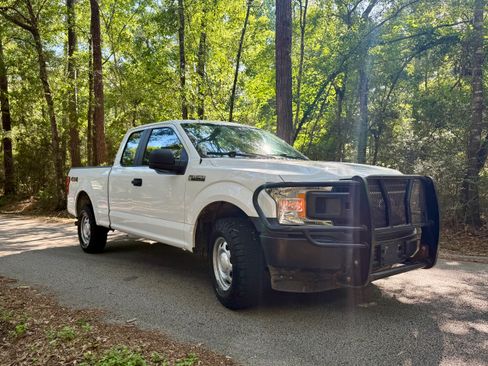 Used 2018 Ford F150 XL w/ Equipment Group 101A Mid AWD/4WD image 13