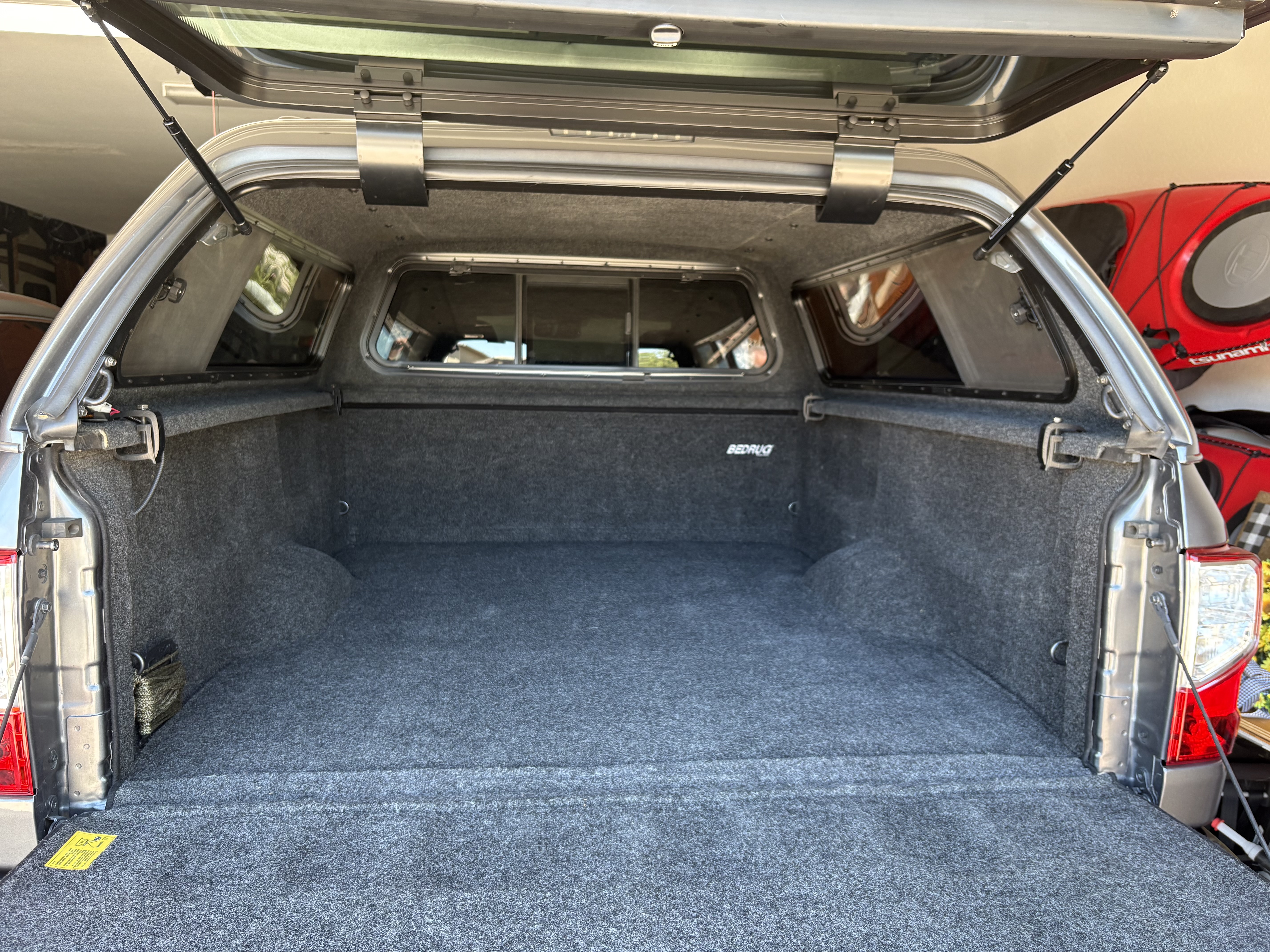 Used 2017 Nissan Titan SV RWD image 15