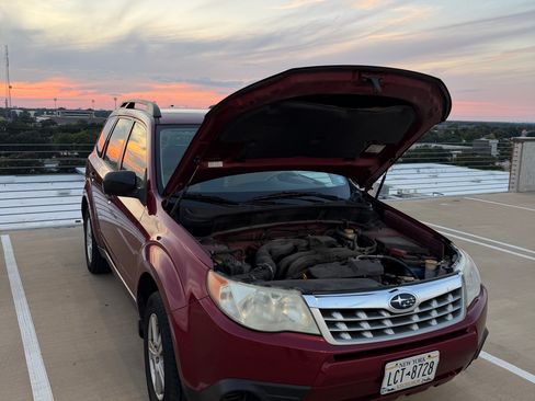 Used 2011 Subaru Forester 2.5X w/ Popular Equipment Group 1A image 12