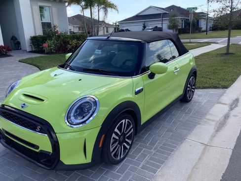 Used 2023 MINI Cooper S w/ Signature Upholstery Package image 2