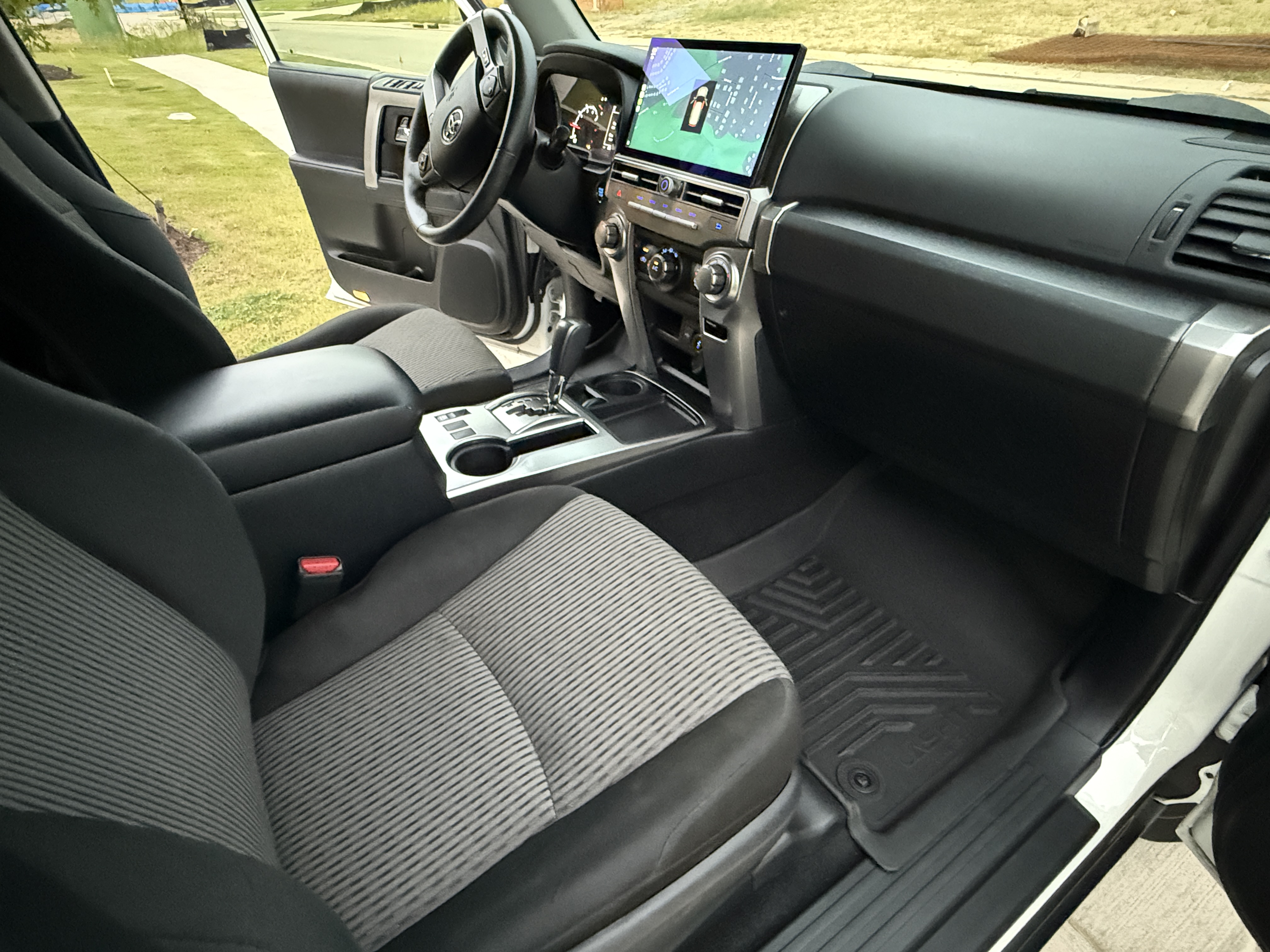 Used 2023 Toyota 4Runner SR5 RWD image 2