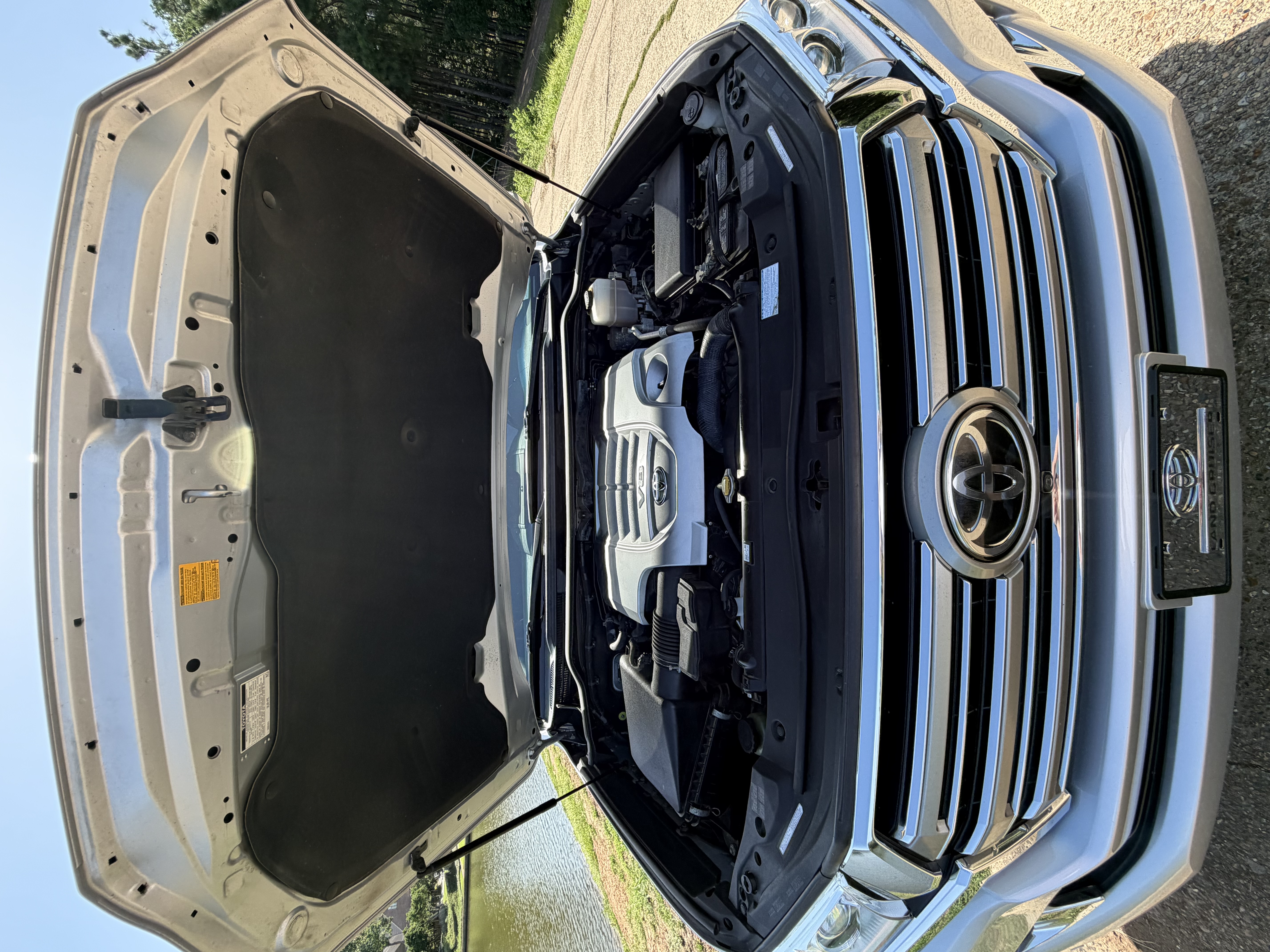 Used 2016 Toyota Land Cruiser AWD/4WD image 15