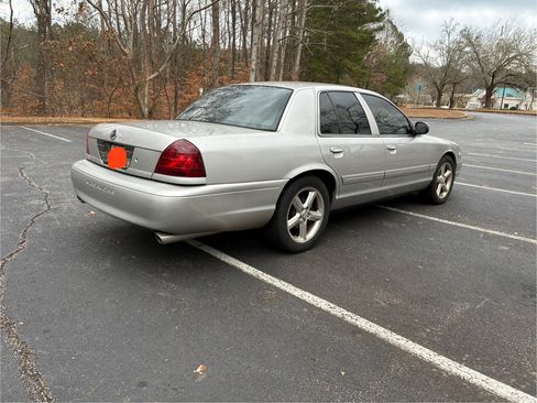 Used 2004 Mercury Marauder image 5