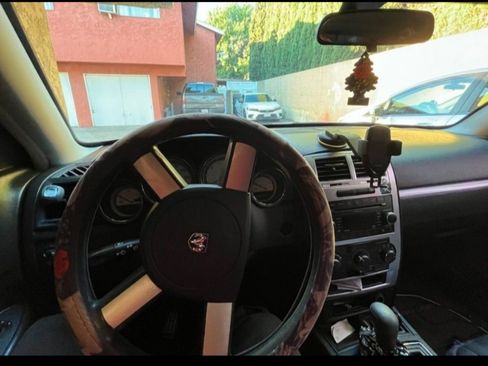 Used 2010 Dodge Charger SXT image 6